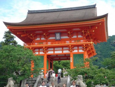 Храм Кійомідзу-дера